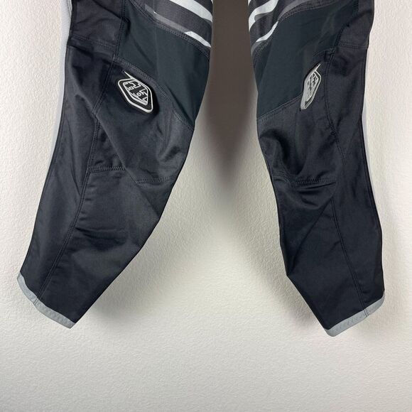 Troy Lee Designs Dirt Bike GP Pant Adult 30 Camo Black Red Motocross NWT - Picture 3 of 16